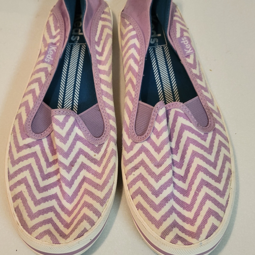 Keds lavende and white chevron slip in shoes size 9 - Picture 10 of 10